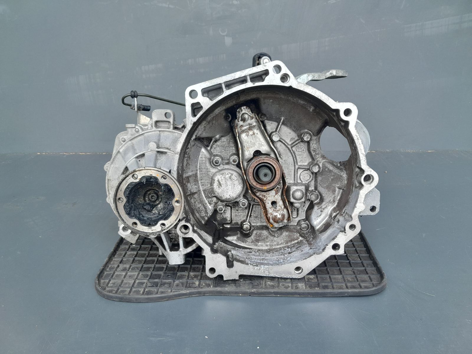 Коробка передач (КПП) 1.9TDI 5-ст VW Passat B6 2005-2010р Фольксваген Пассат Б6 JCR